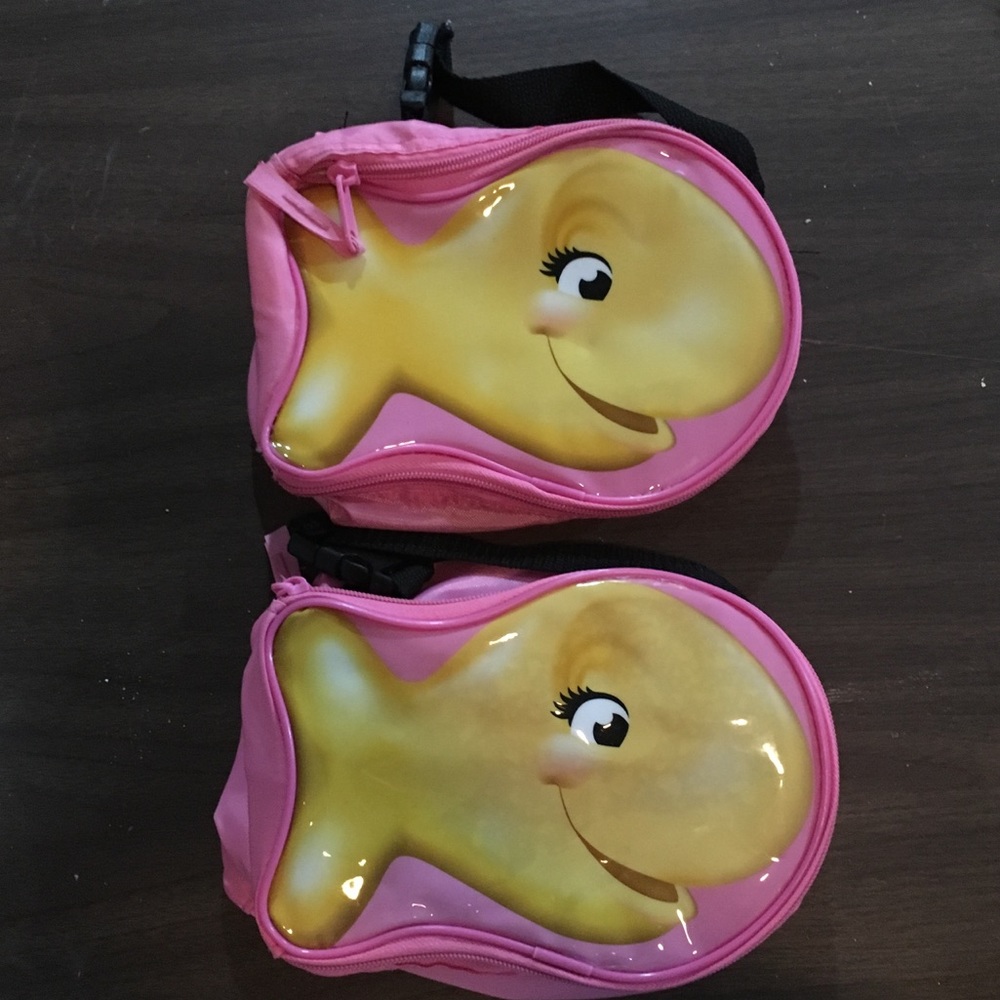 Goldfish Lunchboxes||Pink